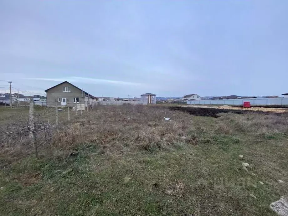 Участок в Крым, Симферопольский район, с. Доброе ул. Ароматная, 19 ... - Фото 2