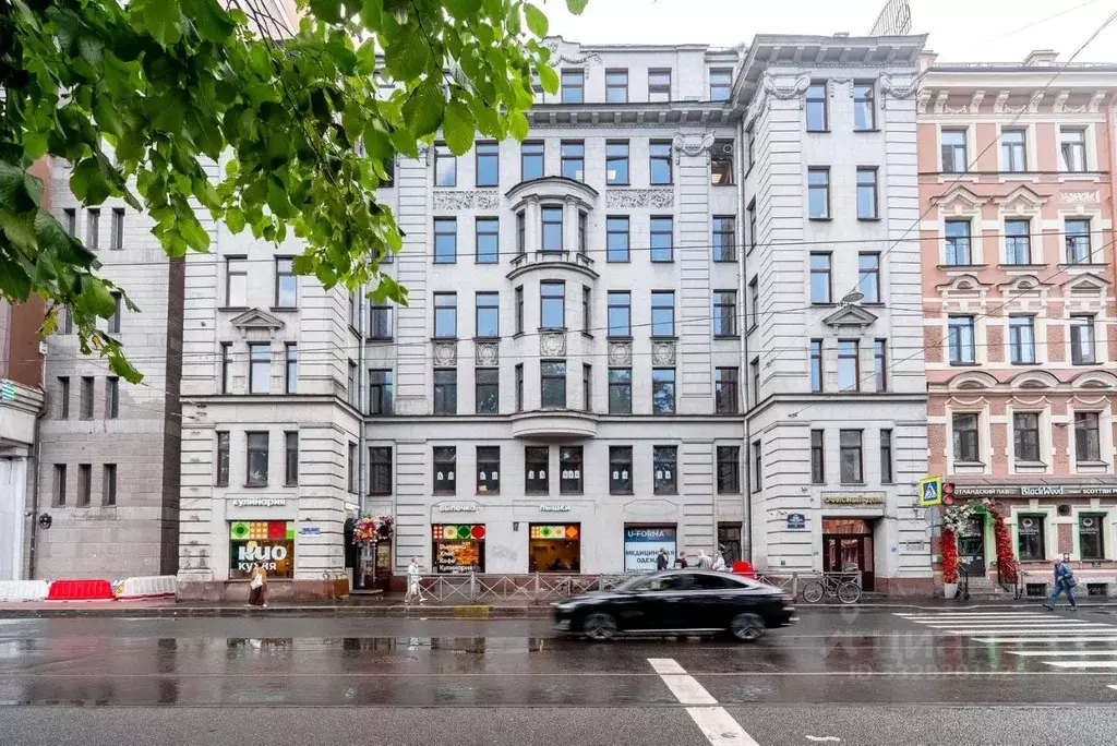 6-к кв. Санкт-Петербург ул. Льва Толстого, 7 (301.9 м) - Фото 1