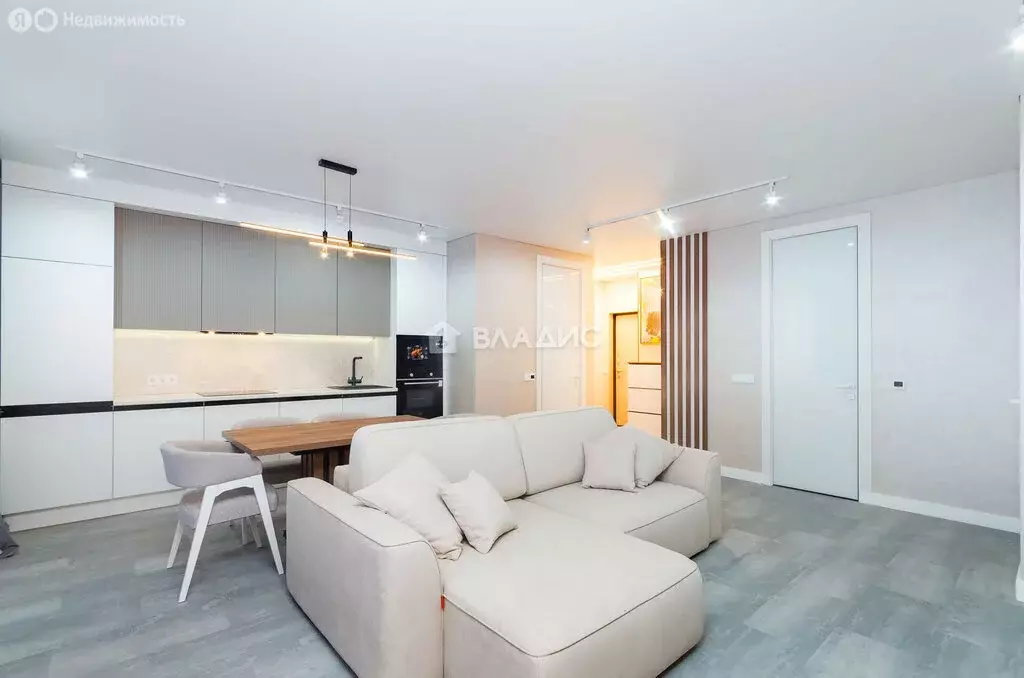 2-комнатная квартира: Тобольск, 15-й микрорайон, 17Б (62 м) - Фото 2