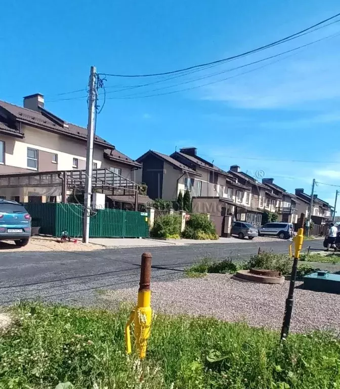 Таунхаус в Ленинградская область, Всеволожский район, пос. Щеглово ул. ... - Фото 1