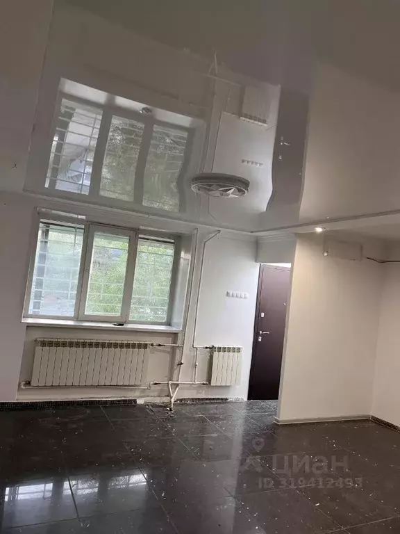 Помещение свободного назначения в Саха (Якутия), Якутск ул. Хабарова, ... - Фото 1