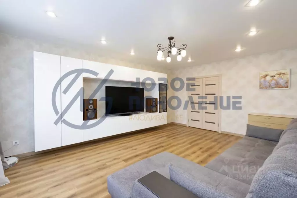 4-к кв. Омская область, Омск Омская ул., 136к1 (103.4 м) - Фото 1