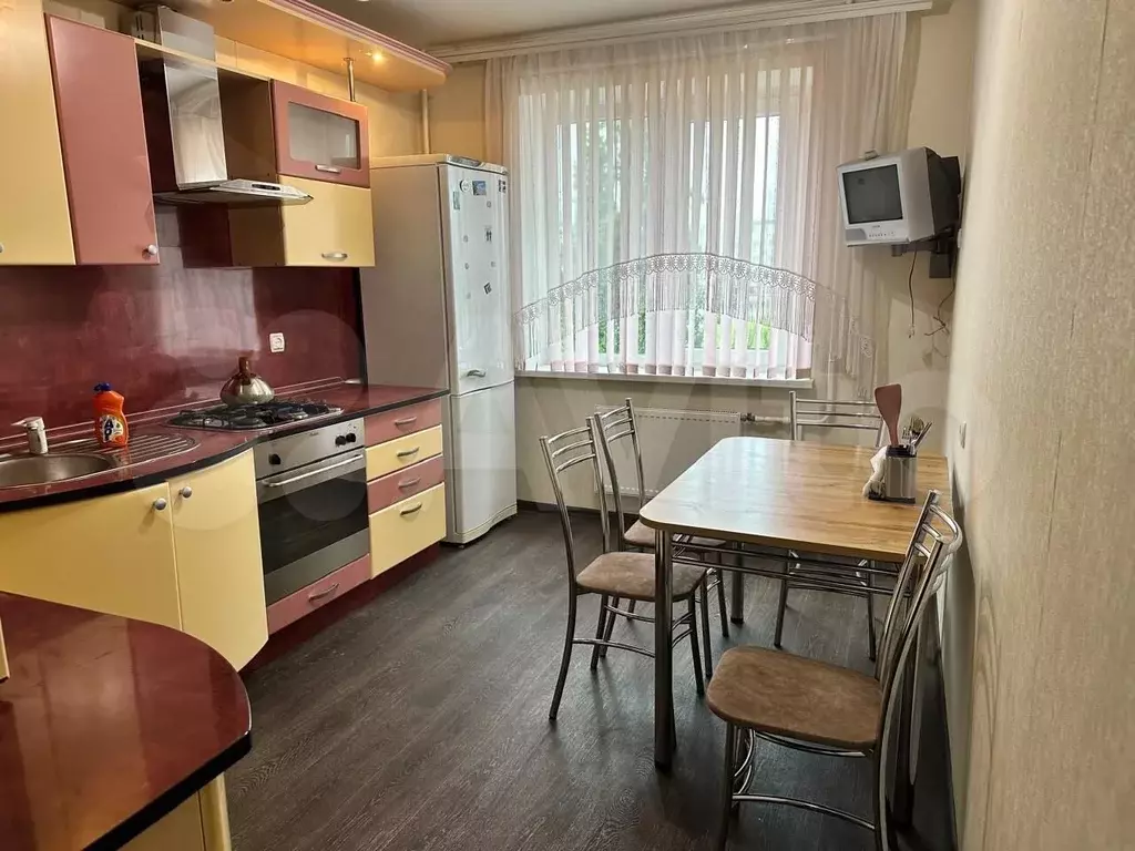 3-к. квартира, 63 м, 8/9 эт. - Фото 0