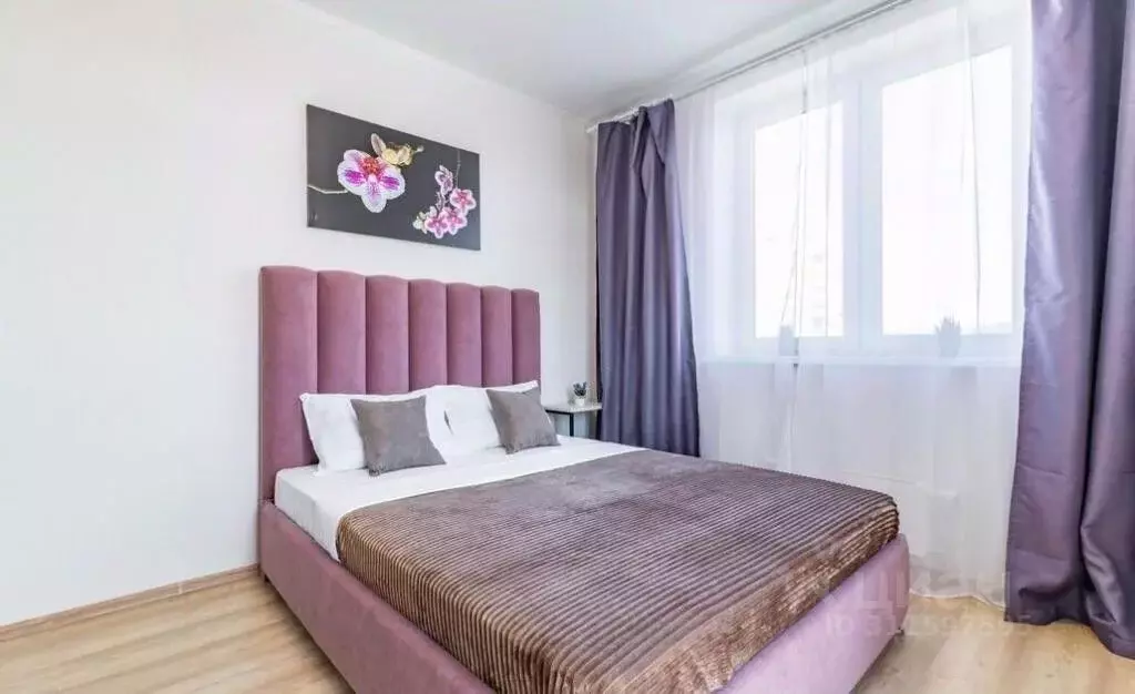 Комната Свердловская область, Екатеринбург ул. Крестинского, 8 (10.0 ... - Фото 1