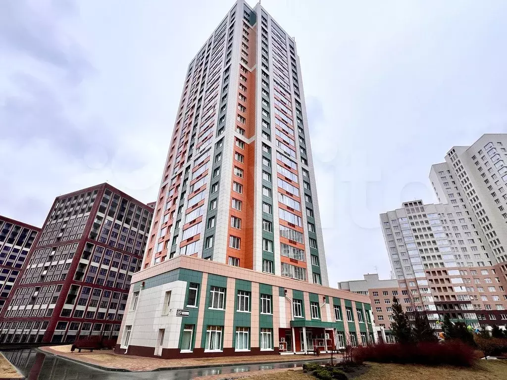 Меблированный офис с парковкой в центре, 187 м - Фото 1