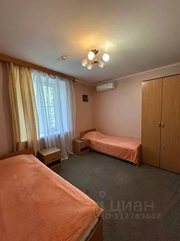 3-к кв. Нижегородская область, Нижний Новгород ул. Краснодонцев, 9А ... - Фото 0