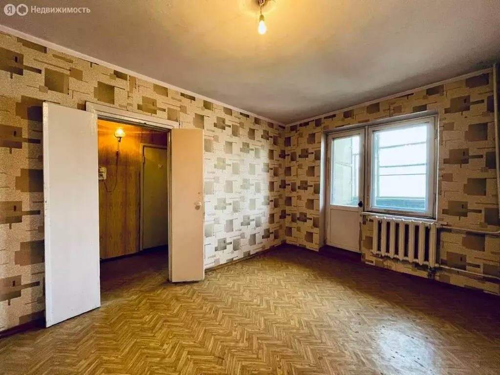 3-комнатная квартира: Курск, Хуторская улица, 1 (59.5 м) - Фото 1