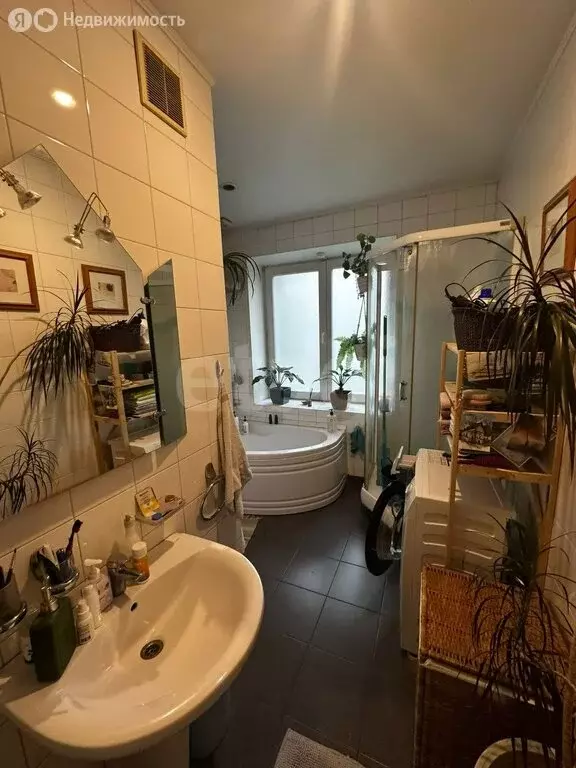 3-комнатная квартира: Новосибирск, Вокзальная магистраль, 18 (85 м) - Фото 0