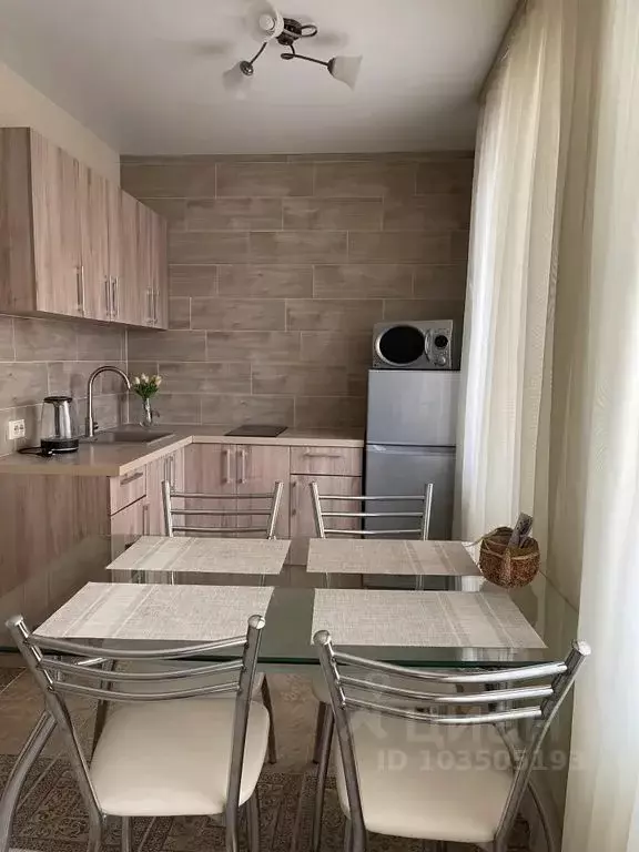 2-к кв. Карелия, Петрозаводск ул. Варламова, 35 (38.0 м) - Фото 0