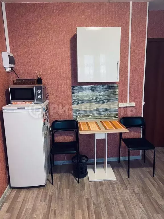 Комната Мурманская область, Мурманск ул. Шевченко, 11 (11.7 м) - Фото 2