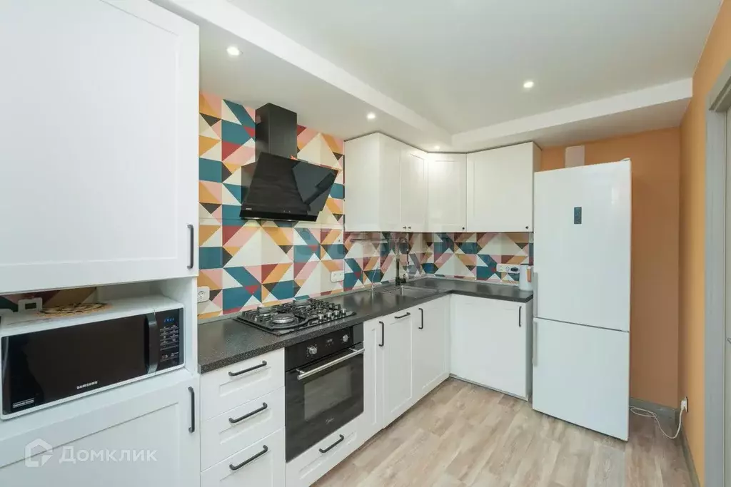 Продаётся 3-к квартира, 61.4 м - Фото 0