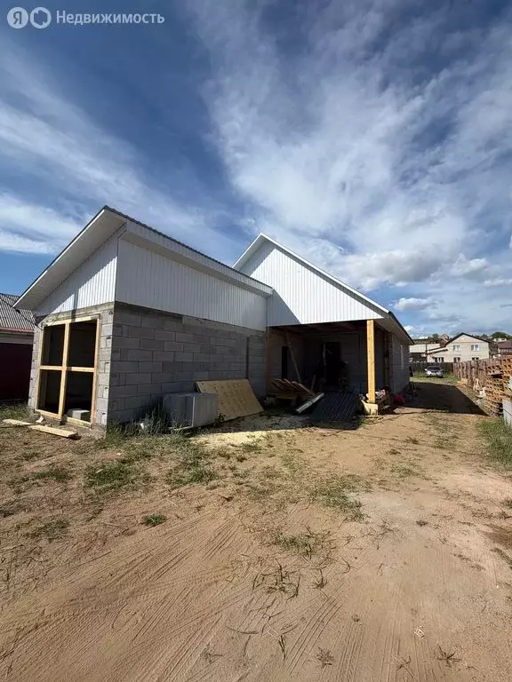 Дом в село Нижний Саянтуй, Подгорная улица (150 м) - Фото 1