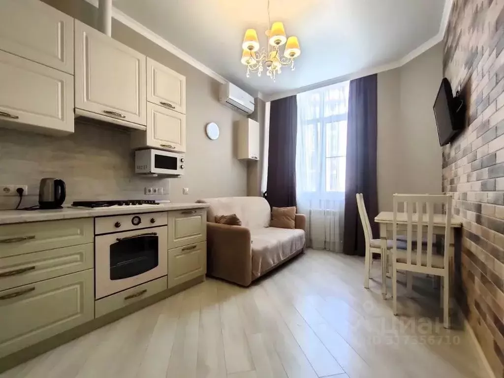 1-к кв. Краснодарский край, Геленджик Крымская ул., 22к16 (43.0 м) - Фото 0