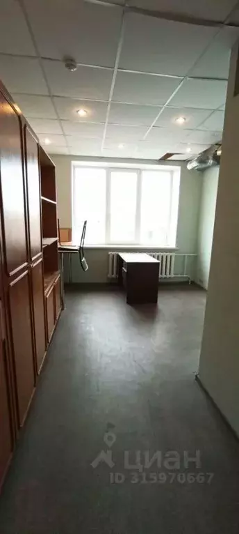 Офис в Тверская область, Тверь ул. Дмитрия Донского, 35А (20 м) - Фото 1
