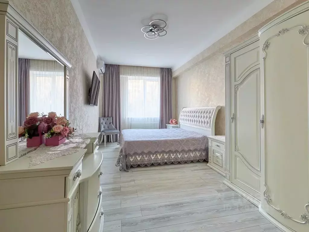 3-к кв. Ставропольский край, Кисловодск ул. Декабристов, 36/2 (100.0 ... - Фото 1