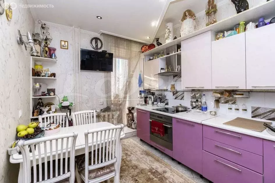 1-комнатная квартира: Тюмень, улица Николая Чаплина, 126 (45 м) - Фото 1