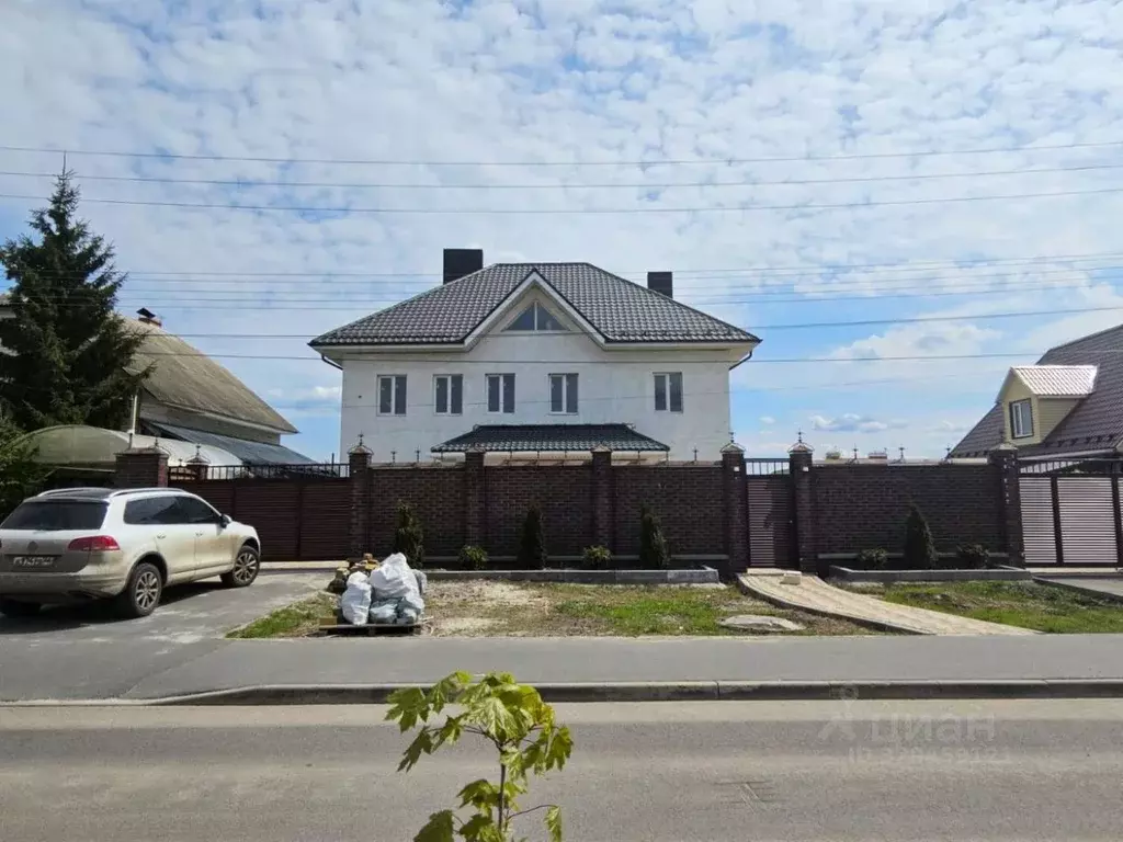Дом в Курская область, Курск просп. Дружбы, 72 (550 м) - Фото 1