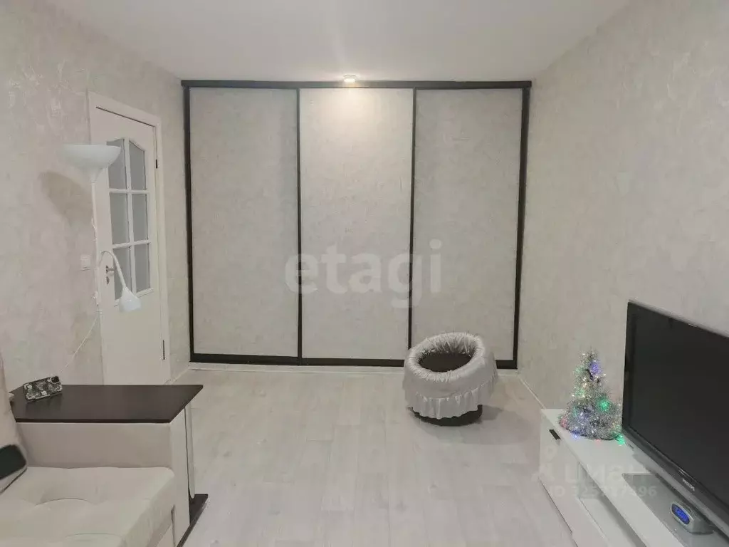 1-к кв. Ленинградская область, Кириши Комсомольская ул., 14 (30.1 м) - Фото 1