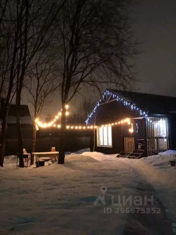Дом в Московская область, Сергиев Посад ул. Алешинская, 14 (50 м) - Фото 0
