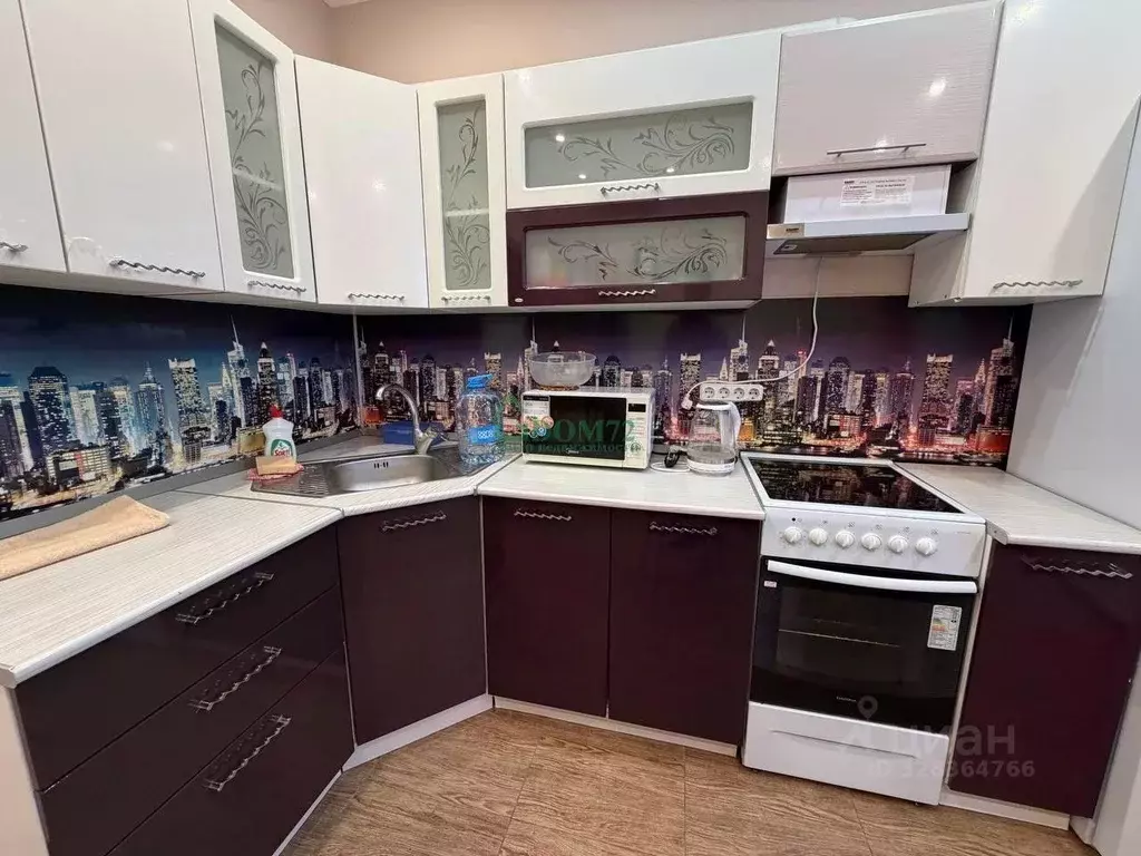 1-к кв. Тюменская область, Тобольск 15-й мкр, 18 (35.0 м) - Фото 1