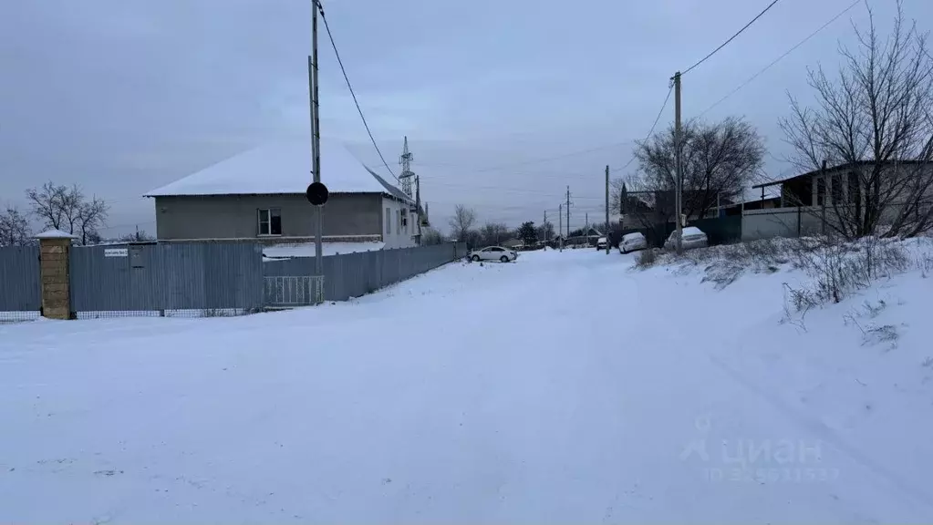 Участок в Волгоградская область, Волгоград пер. Алишера Навои, 22 ... - Фото 1