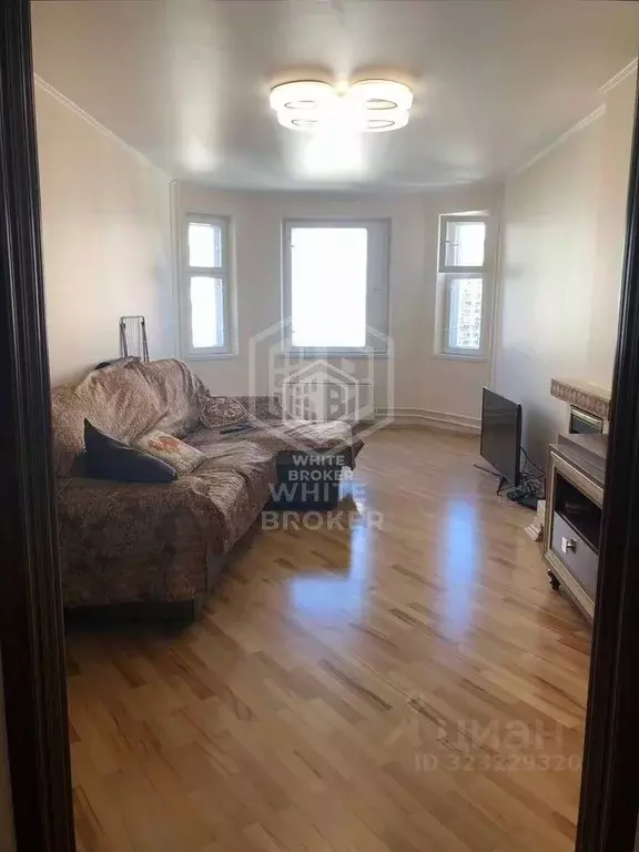 3-к кв. Москва ул. Академика Анохина, 7 (78.5 м) - Фото 2