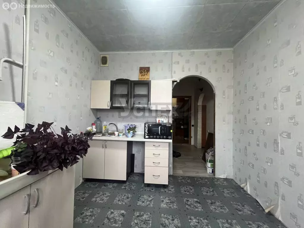 1-комнатная квартира: Нижний Тагил, улица Ильича, 70 (34.6 м) - Фото 0