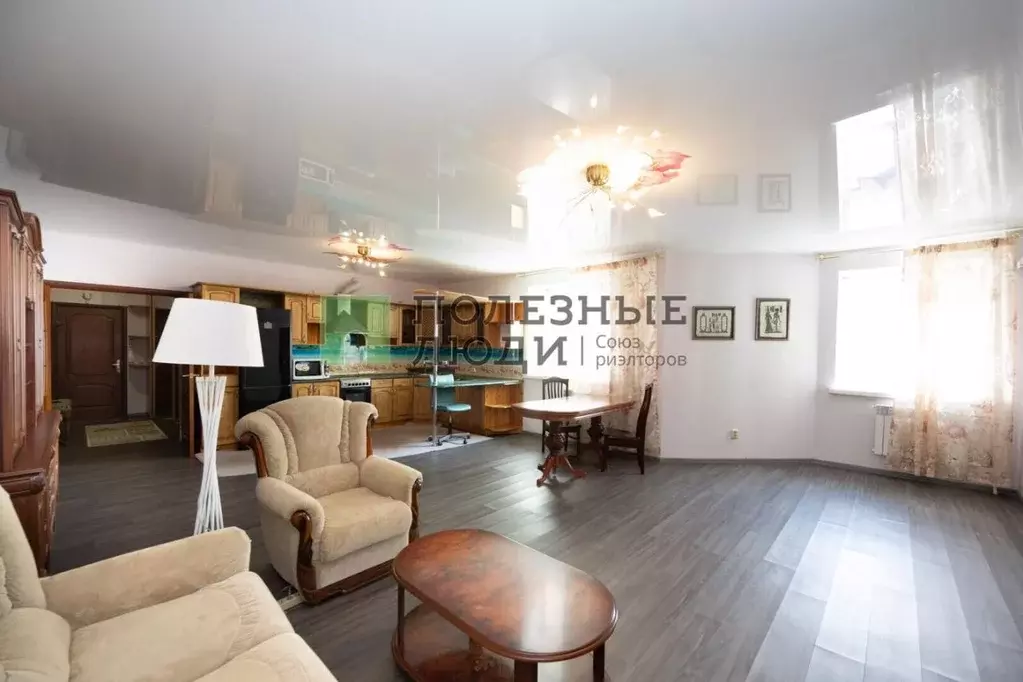 3-к кв. Амурская область, Благовещенск ул. Ленина, 213 (92.4 м) - Фото 1