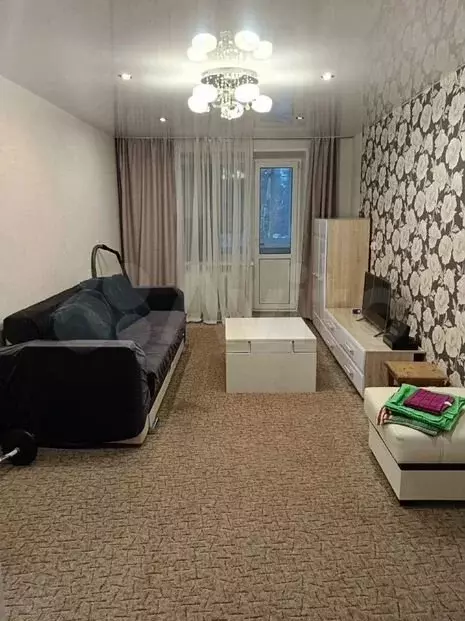 3-к. квартира, 60м, 3/5эт. - Фото 0