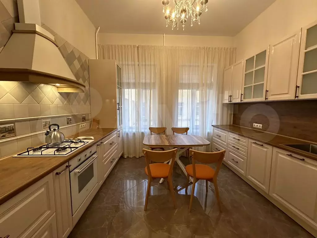2-к. квартира, 85 м, 2/4 эт. - Фото 0