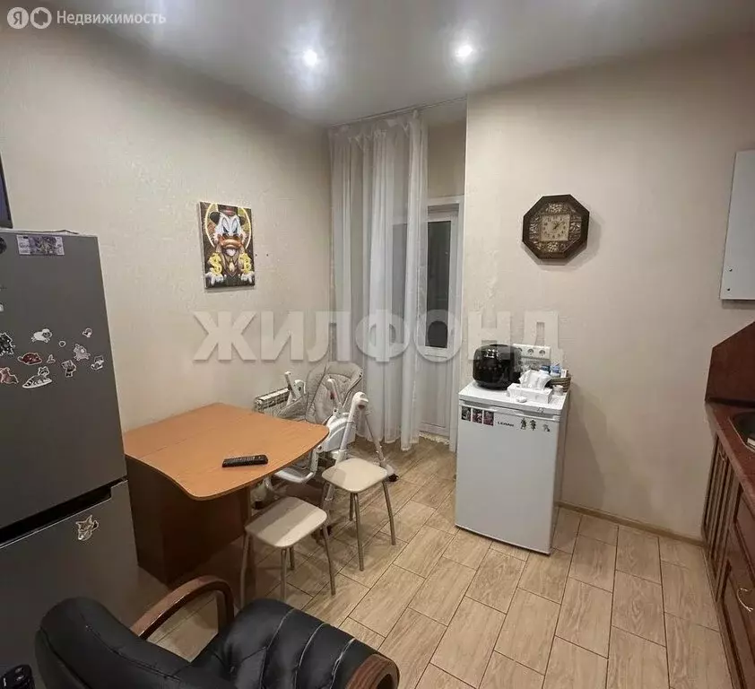 1-комнатная квартира: Новосибирск, улица Кошурникова, 29/5 (42 м) - Фото 0