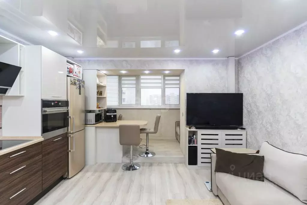 Студия Тюменская область, Тюмень ул. Станционная, 26Бк2 (28.1 м) - Фото 1