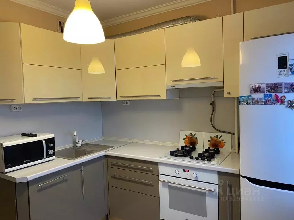 2-к кв. Адыгея, Майкоп ул. 12 Марта, 134К1 (48.0 м) - Фото 0