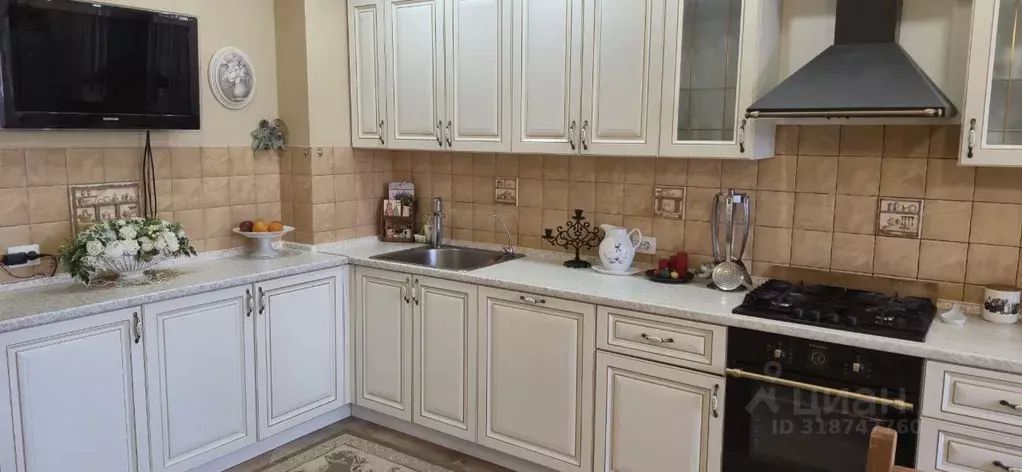 3-к кв. Марий Эл, Йошкар-Ола ул. Петрова, 28 (90.0 м) - Фото 1