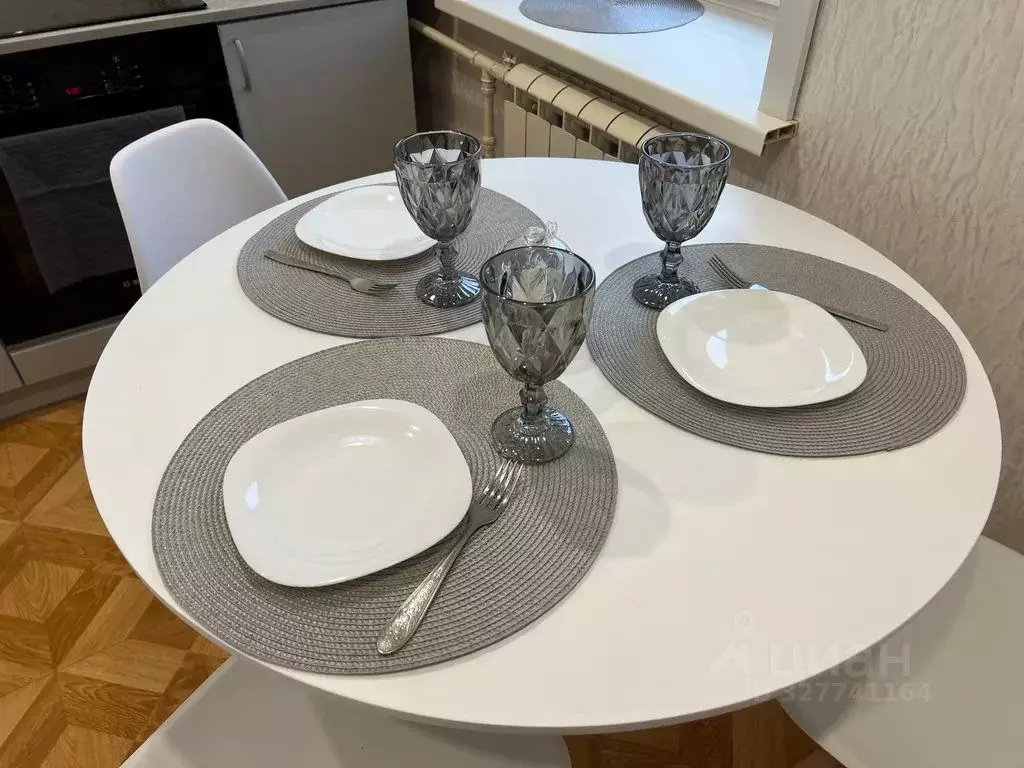 2-к кв. Ленинградская область, Сосновый Бор Молодежная ул., 33 (52.0 ... - Фото 1