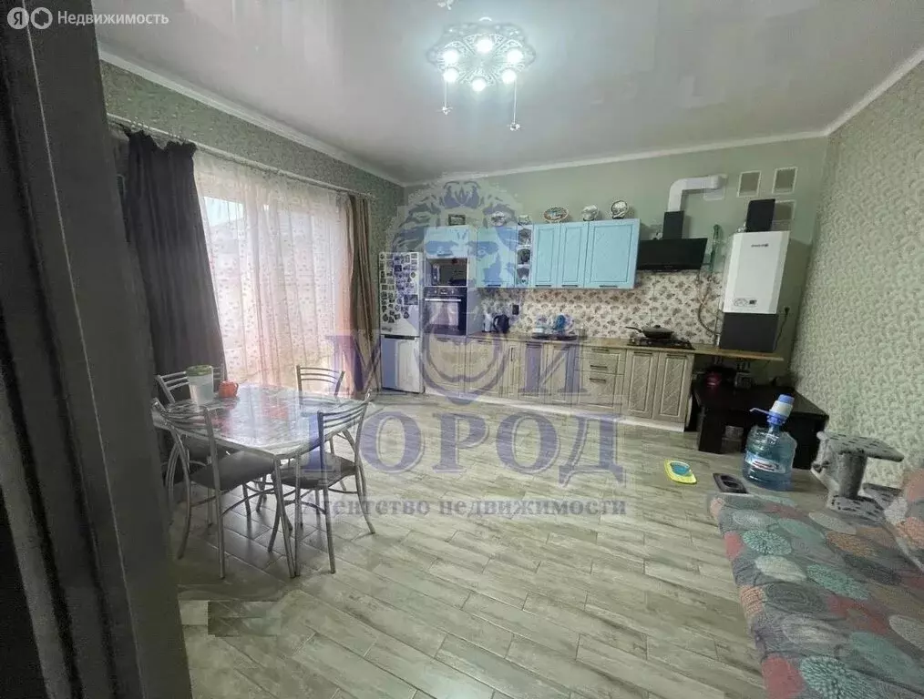 Дом в Батайск, Астраханская улица (108 м) - Фото 1