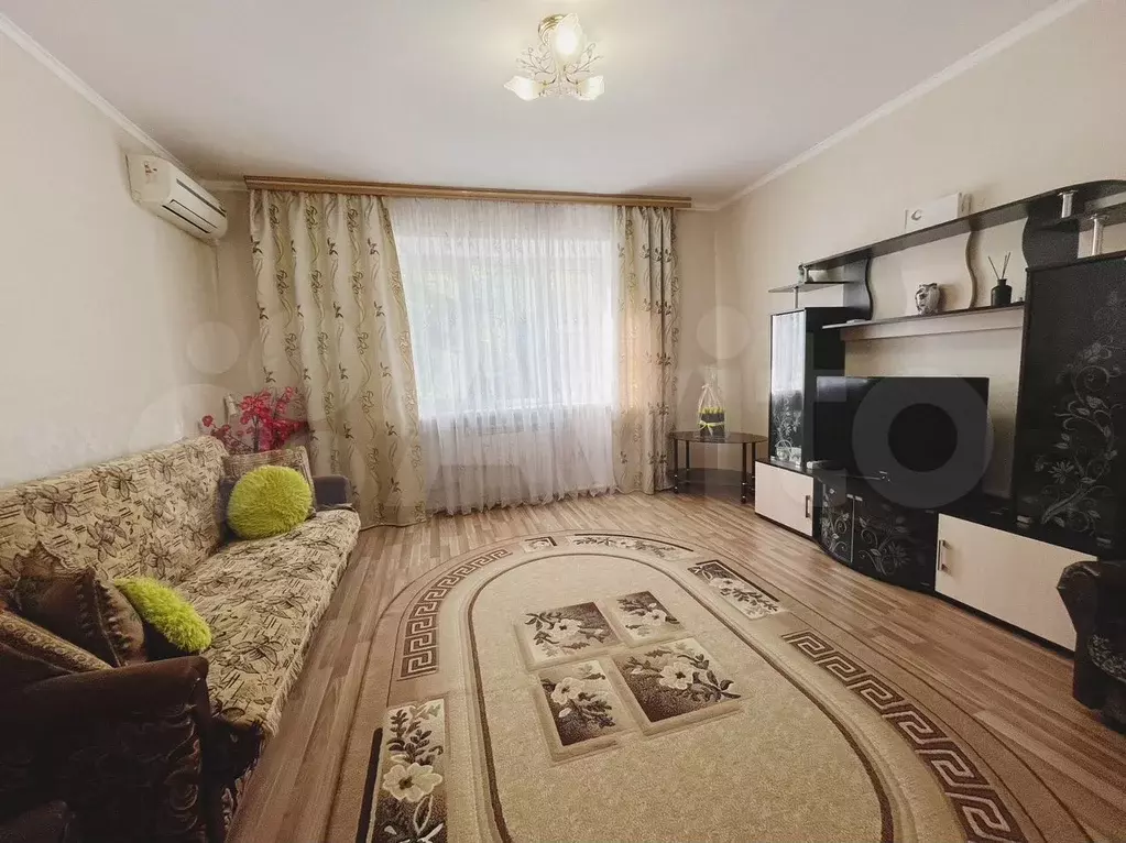 2-к. квартира, 55 м, 2/5 эт. - Фото 0