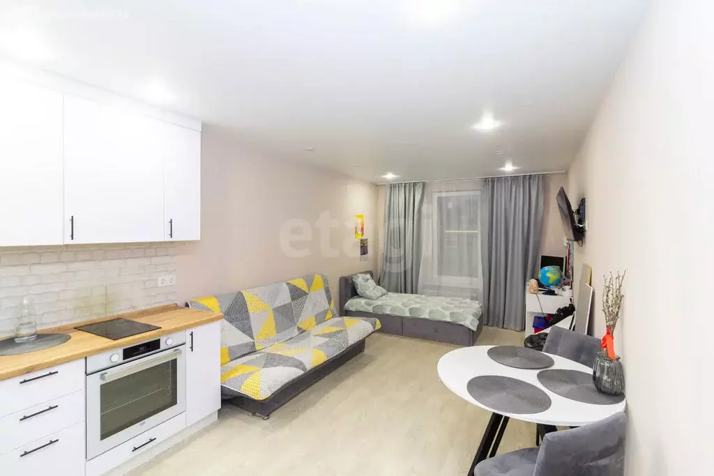 Квартира-студия: Тюмень, улица Вадима Бованенко, 1 (29.4 м) - Фото 1