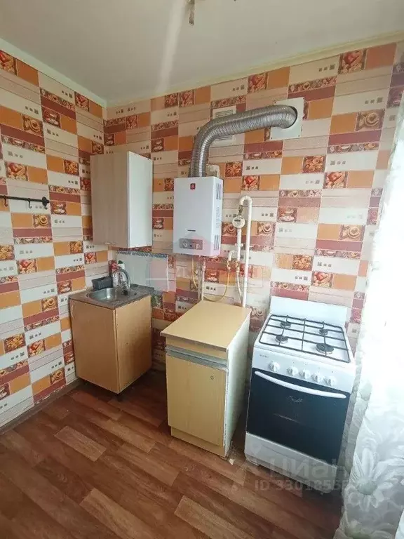 4-к кв. Белгородская область, Шебекино ул. Матроса Шарапова, 8 (62.2 ... - Фото 1