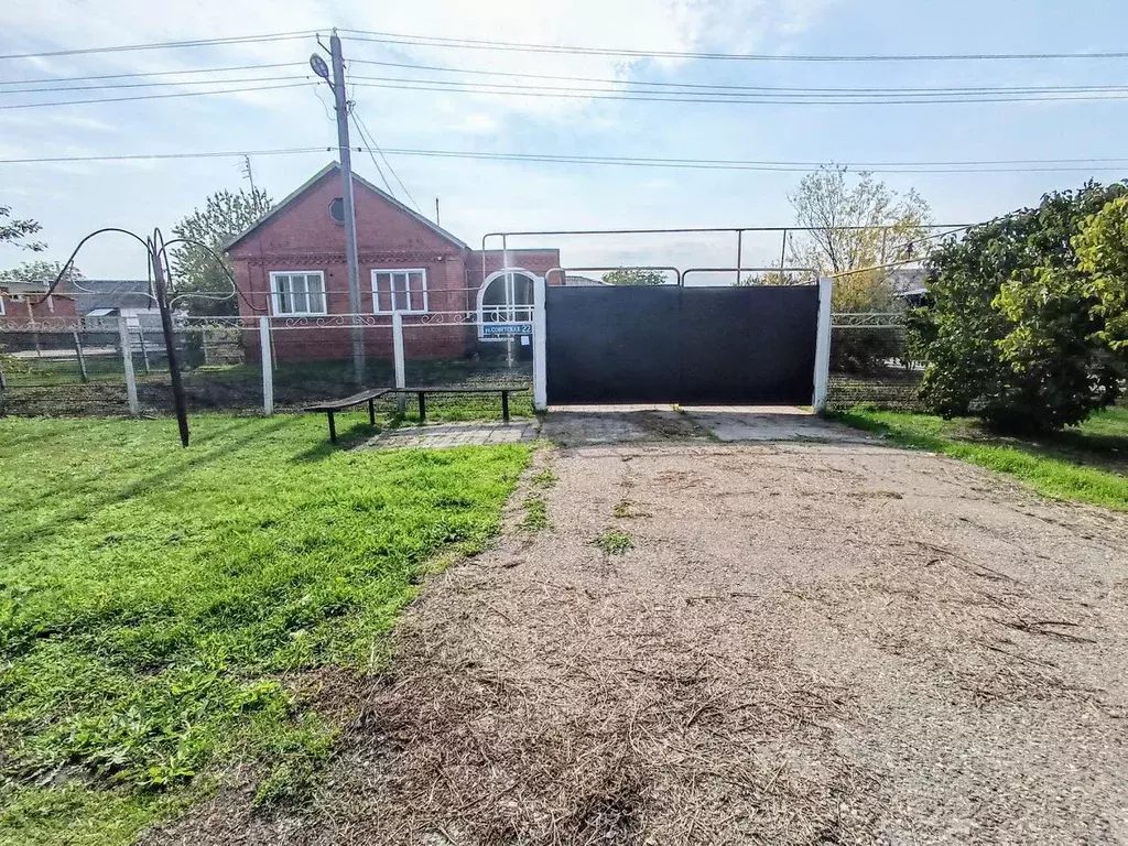 Дом в Краснодарский край, Выселковский район, Газырское с/пос, пос. ... - Фото 1