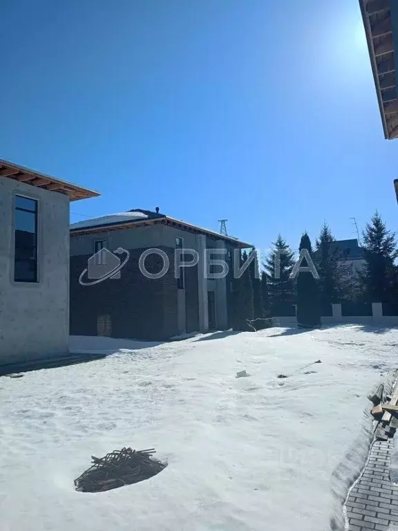 Дом в Тюменская область, Тюмень Нефтяников мкр, ул. Центральная, 37 ... - Фото 2