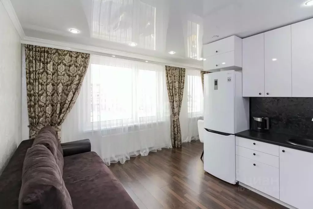 1-к кв. Тюменская область, Тюмень ул. Стройотрядовская, 12 (38.0 м) - Фото 2