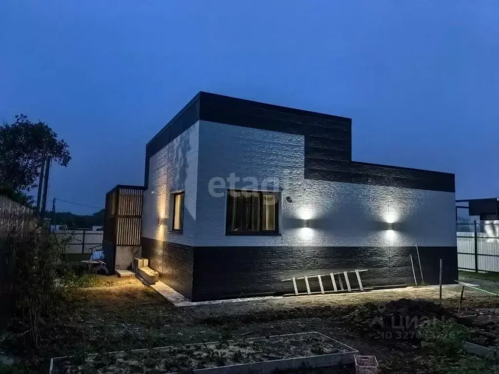 Дом в Камчатский край, Елизовский муниципальный округ, пос. Термальный ... - Фото 1