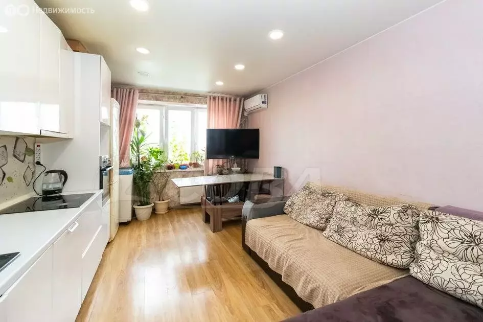 2-комнатная квартира: Тюмень, Западносибирская улица, 14 (50.5 м) - Фото 2