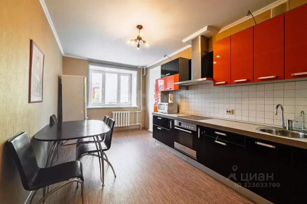 3-к кв. Ульяновская область, Ульяновск пер. 2-й Мира, 26 (100.0 м) - Фото 0