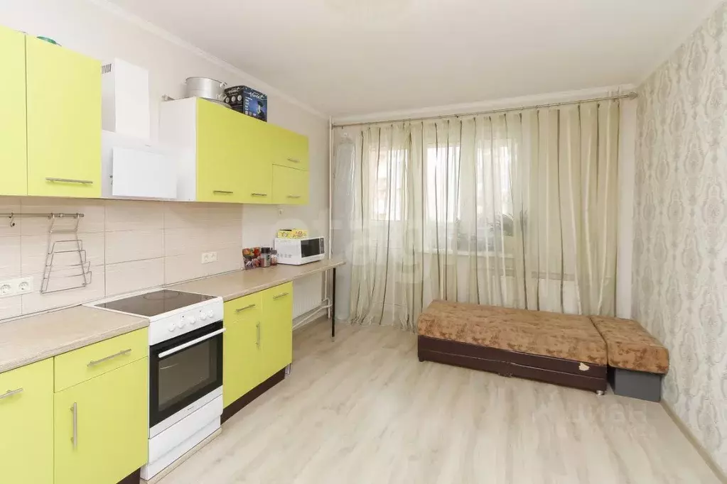 2-к кв. Тюменская область, Тюмень ул. Василия Гольцова, 3 (55.0 м) - Фото 1