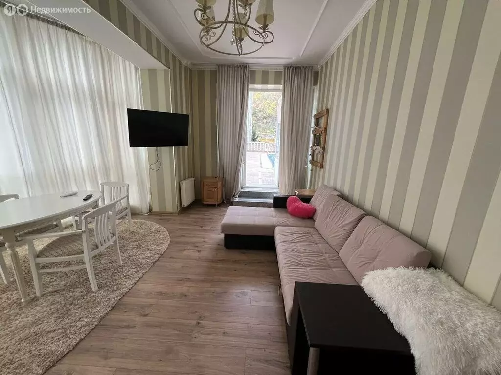 2-комнатная квартира: Ялта, Загородная улица, 17В (40 м) - Фото 2