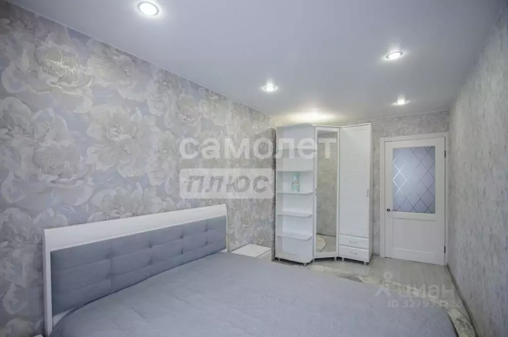 3-к кв. Омская область, Омск Городок Нефтяников мкр, ул. ... - Фото 1