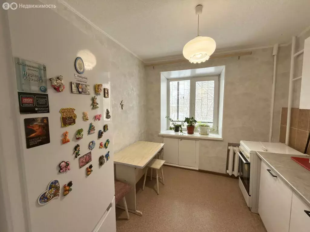 2-комнатная квартира: Нижний Тагил, улица Черных, 27 (47.7 м) - Фото 2