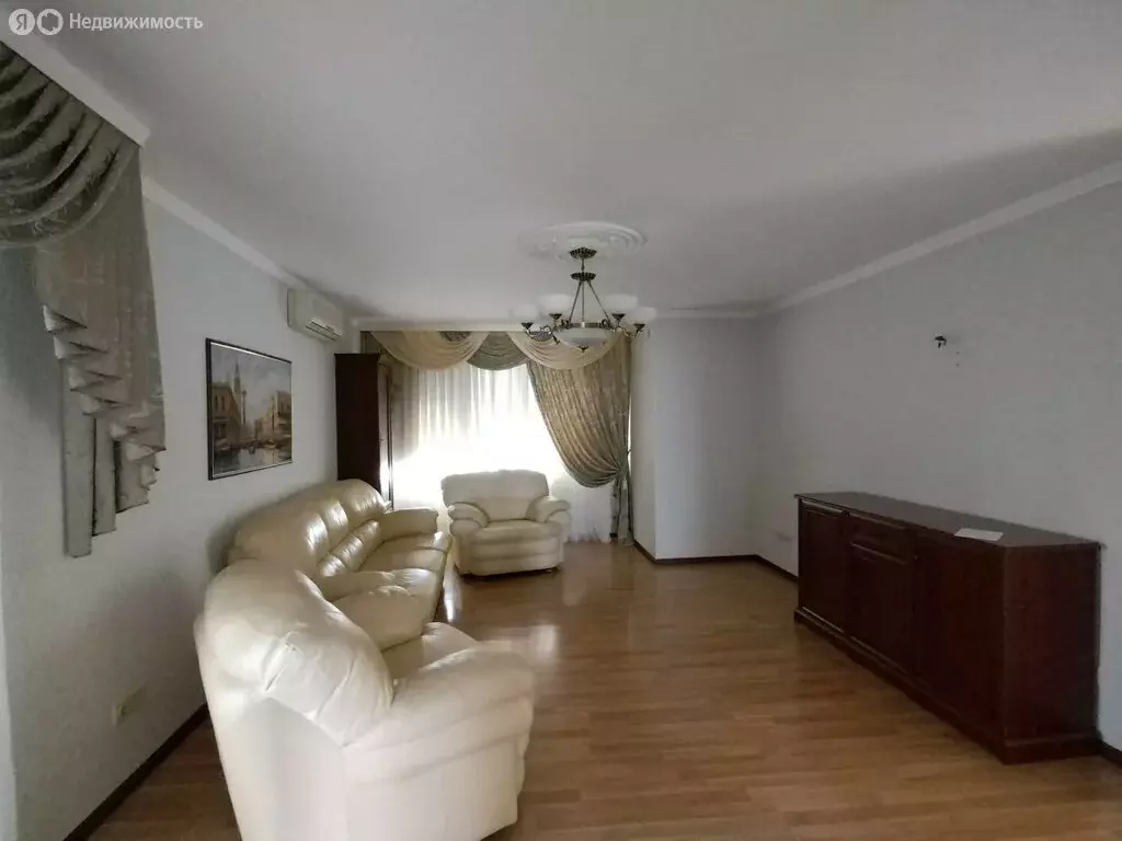 3-комнатная квартира: Волгоград, улица Гвоздкова, 20 (74 м) - Фото 1